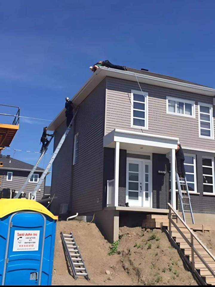 Pose de gouttières Québec