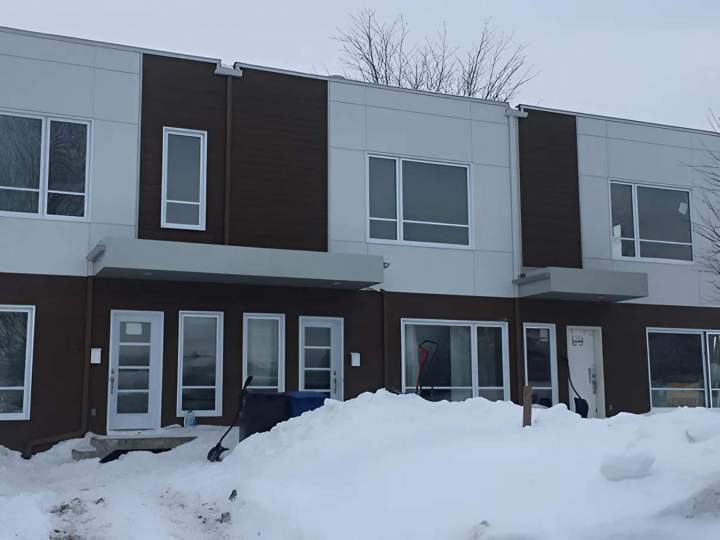 Pose de gouttières Québec